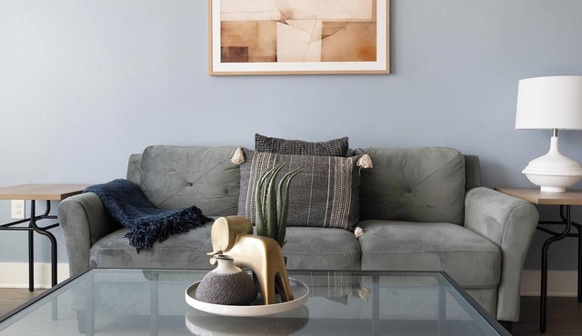 Landing | Modern 2BD, Gym in Saint Johns