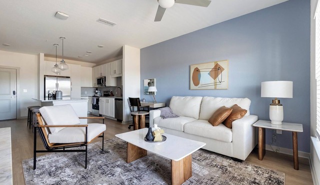 Landing | Spectacular 1BD, Gym, Pool