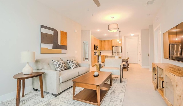 Landing | Spectacular 2BD, Clubhouse, Pool