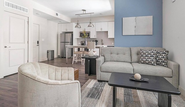 Landing | Spectacular 1BD, Gym