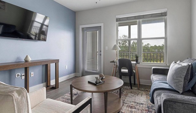 Landing | Spectacular 2BD, Gym