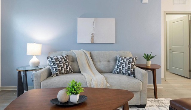 Landing | Stunning 2BD, Clubhouse, Gym