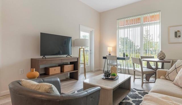 Landing | Stunning 2BD, Gym, Game Room