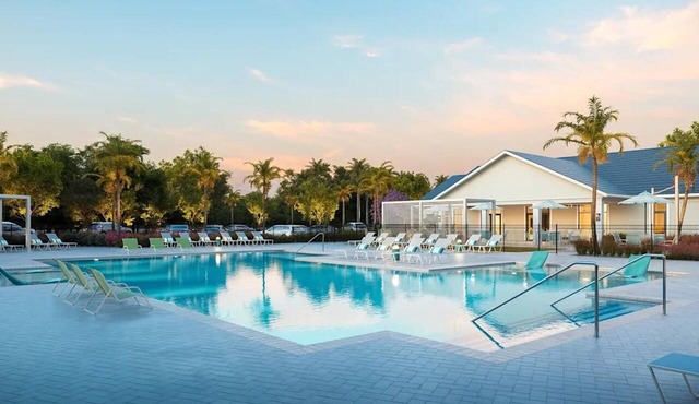 Landing | Stunning 2BD, Pool