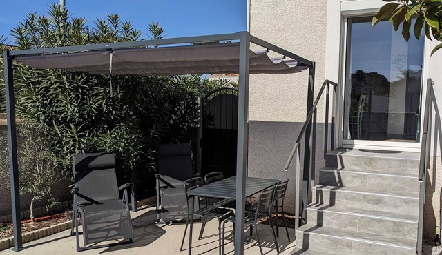 Le Stud'Thau Balaruc, Charming Cocoon (outside & parking) in Balaruc-les-Bains