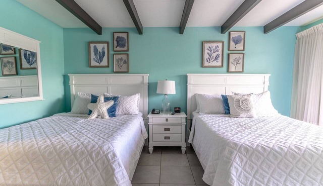 Little Harbor Gem | Water Views, Pet-Friendly & Close to Dining