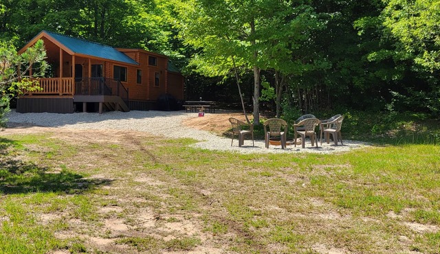 Log Cabin Tiny Home Getaway on 22 acres