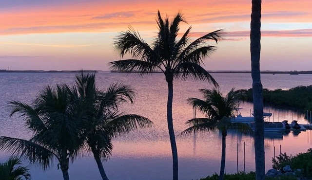 Look no further for your slice of Waterfront Paradise!