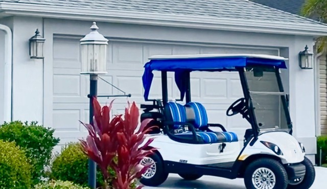 Lovely 3/2 Designer HOME The Villages. Golf Cart. Shopping, Golf Courses, Pools
