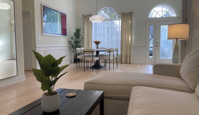 Luxurious and Spacious Retreat Near TPC Sawgrass, Mayo Clinic and Beaches