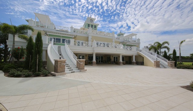 Luxury 20 bedroom Reunion Villas @ Disney's Doorstep