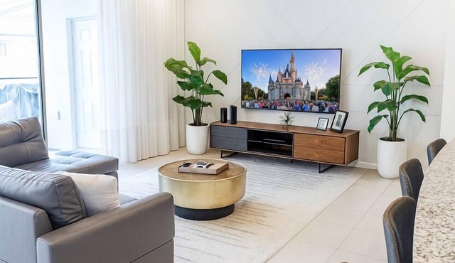 Luxury 5BR Home at Windsor Westside Resort 15min Disney