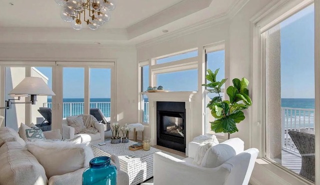Luxury Gulf-Front 3BR Penthouse with Wraparound Balcony