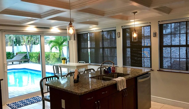 Luxury Pool Home Steps To Beach- Summer Fall 2024 3 month rental only -