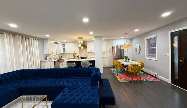 Luxury Retreat with Pool, Jacuzzi, Game Room & Backyard Oasis