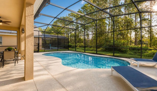 Luxury Villa w/Pool Near Disney-2 primary suites