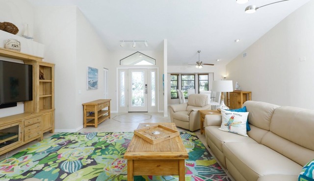 Luxury Villa with Private Pool on Charlotte Harbor, Charlotte County Villa 1006