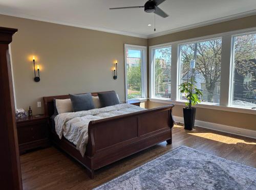 Lyons' Suite in Chicago
