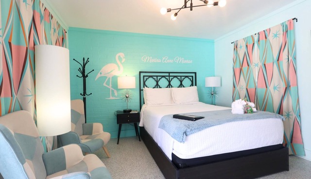 Marina Anne Monroe | Cool Mint Boutique Suite