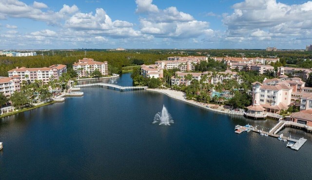 Marriott Grande Vista 3-bedroom HUGE unit, perfect for extended family vacation!