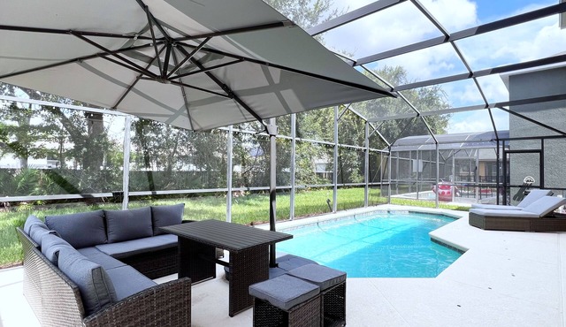MEGA Mansion where Magical Memories are Made Relaxing Pool! Close to Disney!