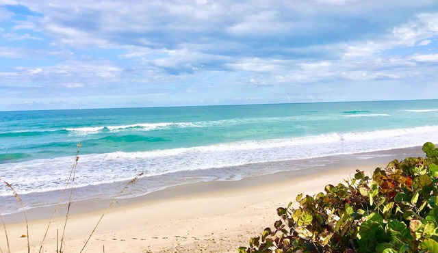 Melbourne Beach oceanfront paradise unit B Look for last minute special deals