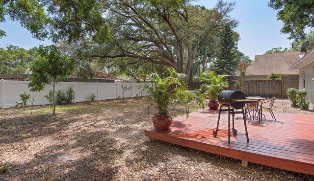 Mid Century 2 Bed, 1 bath Home located in Seminole Heights near Rivercrest Park