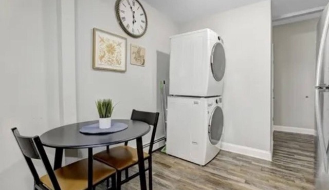 Modern 2BR Near NJIT, Rutgers & Newark Airport – WiFi + Laundry