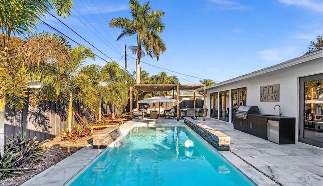 Modern 5 beds/2 bath/𝗣𝗼𝗼𝗹 𝗙𝗮𝗺𝗶𝗹𝘆 Vacation House 5mins 𝗟𝗮𝘂𝗱𝗲𝗿𝗱𝗮𝗹𝗲 & Pompano 𝗕𝗲𝗮𝗰𝗵