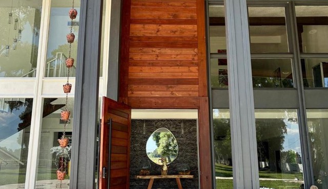 Modern 6BR 6BA Estate on Acreage- Hot Tub, Gym, Bar