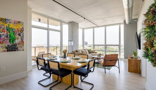 Modern Loft 10 Min from NYC with Gym, Pool, Sauna