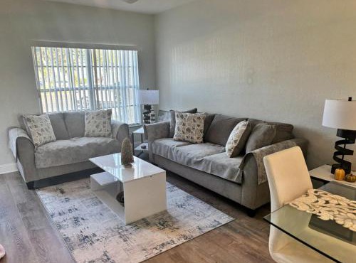Modern townhouse, with two master suites in a gated community, tennis courts, basketball courts, huge swimming pool and playground