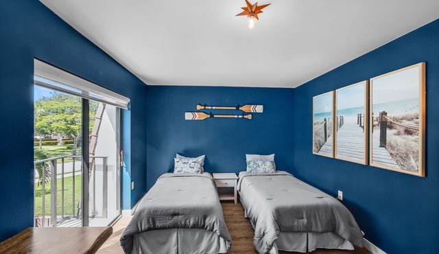 Modern Zen Beach Townhome – A Distinctive Retreat Near Jupiter's Best Beaches