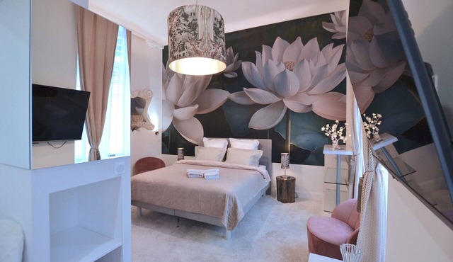 MONACO GOLDEN SQUARE PRESTIGE SUITE in MONACO