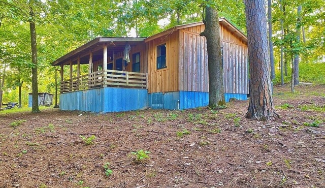 Mossback Outfitters located in Wright City in Wright City
