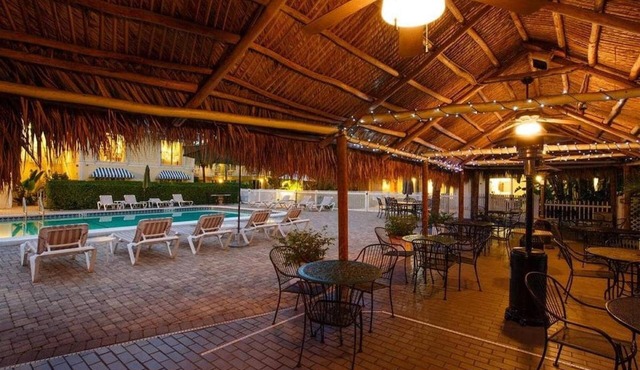 Naples Garden Inn