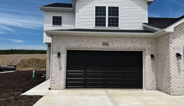 New Construction, Full High-end Duplex 3 bd 2.5 Ba in Minooka