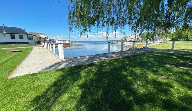 NEW & IMPROVED - Guffin Bay Home with new 40ft EZ Dock