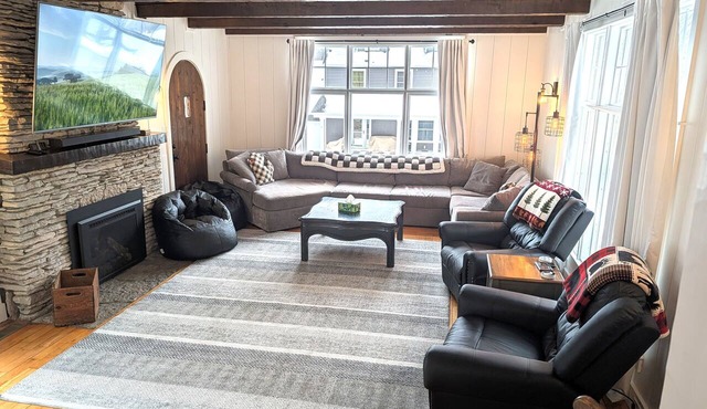 NEW! The Frankfort Beach Retreat- Gorgeous, Dog-Friendly, and Great Location! Includes Hot Tub and Advanced Central Air Conditioning System! 5 Kayaks and a Paddleboard Included! Perfect Family Getaway!