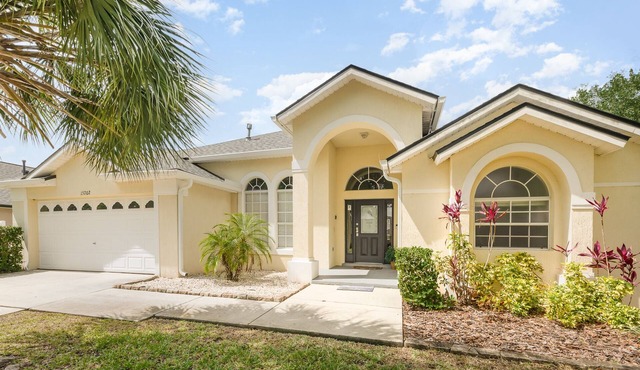 Newly Refurbished, Private Pool & Spa, Large Corner Lot, Close to Disney