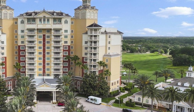 Oasis Near Disney w Golf View, Family&pet Friendly