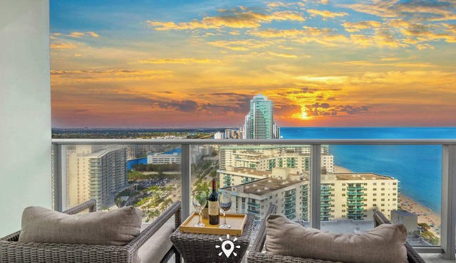 Ocean Views - Balcony & Resort Pool Paradise