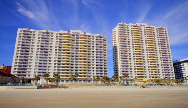 Ocean Walk 2bed/2bath Deluxe Lock Off. in Daytona Beach, FL!