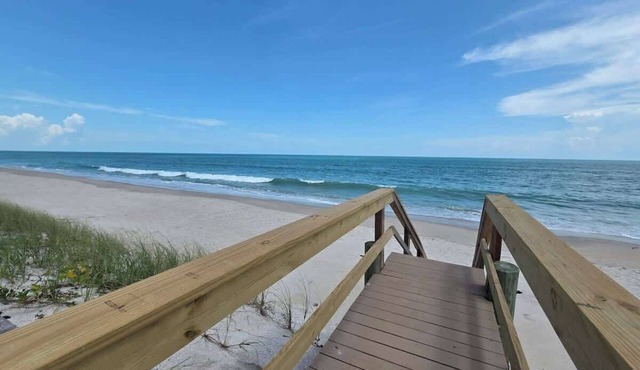 Oceanfront Blue View Townhome - Direct Beach Access