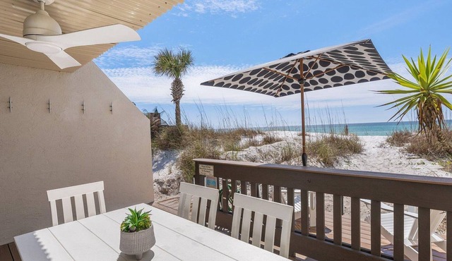 Oceanfront-Largo Mar, 3BR/3BA, Beachfront-Townhouse, Free Beach Chairs+Umbrellas