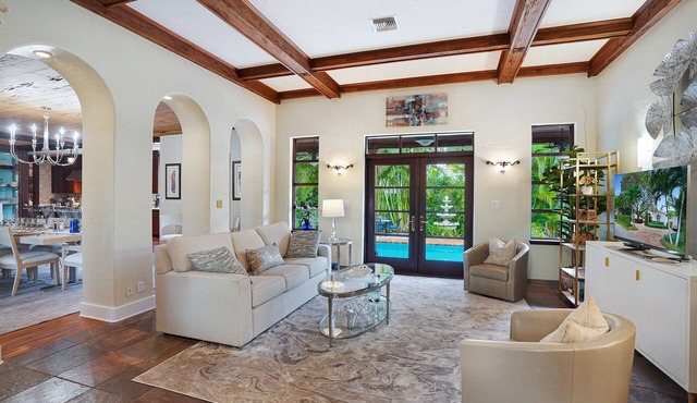 Old Floresta Luxury Pool Home BNR Vacation Rentals