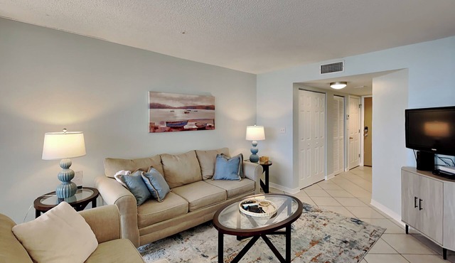 Overlook Breathtaking Views From This Pensacola Beach Condo!
