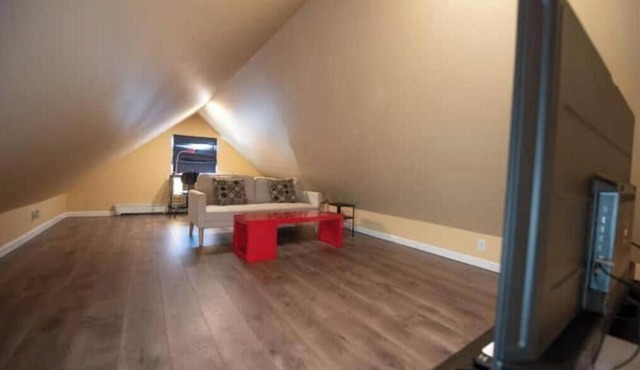 Panoramic views duplex by the lighthouse in Brooklyn