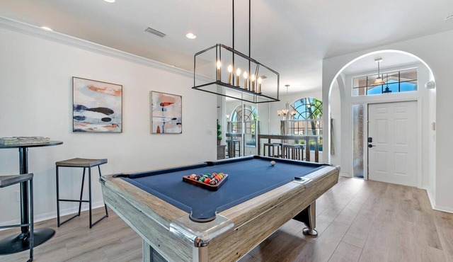 Paradise Escape Luxury Pool w/Game Room Close to All! Minutes to Beach