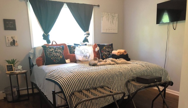 Peekskill KingBed 100%Walkable NYC 50min Car & Train West Point 15min RT6&9 2min